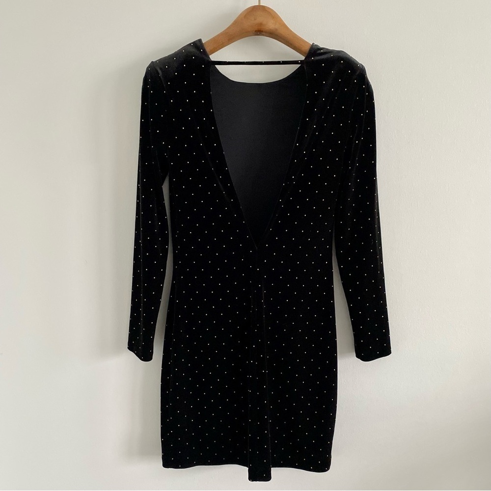 Express NWOT Black Velour Studded Dress Size 2 - Picture 2 of 11